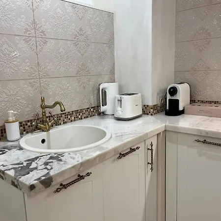 Apartment Ellie Soe Free Parking 5 Min To Metro *
