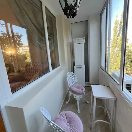 Apartment Ellie Soe Free Parking 5 Min To Metro