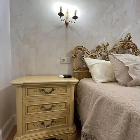 Ellie Soe Free Parking 5 Min To Metro Sofia