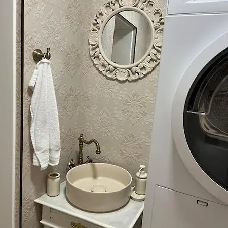 Ellie Soe Free Parking 5 Min To Metro * Sofia