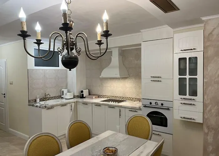 Апартамент Ellie Soe Free Parking 5 Min To Metro *