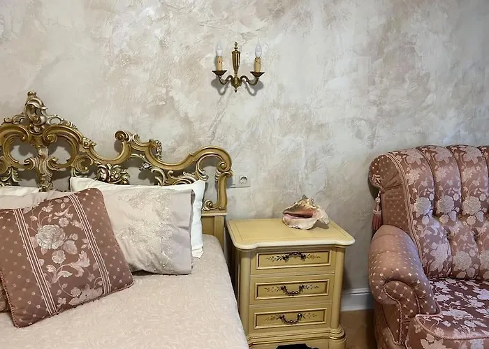 Ellie Soe Free Parking 5 Min To Metro