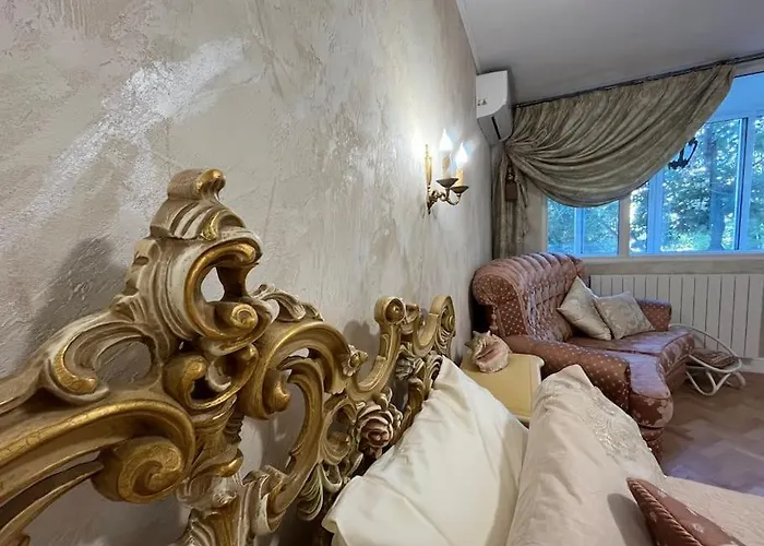 Ellie Soe Free Parking 5 Min To Metro