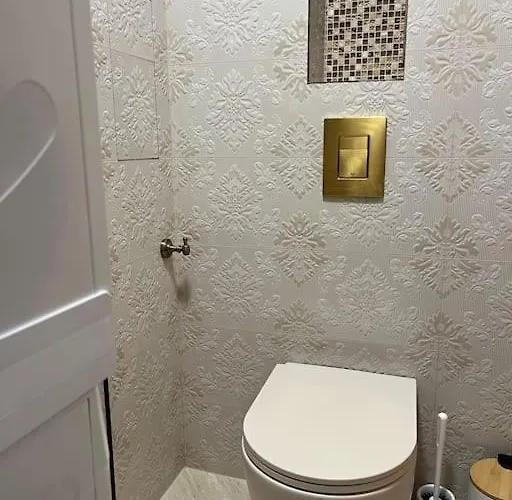 Ellie Soe Free Parking 5 Min To Metro Σόφια