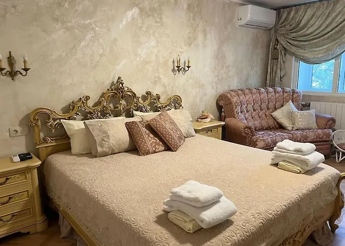 Ellie Soe Free Parking 5 Min To Metro Apartament