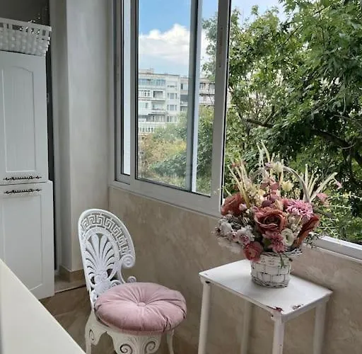 Ellie Soe Free Parking 5 Min To Metro Апартамент *