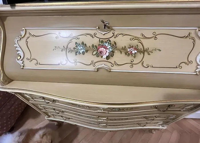 Апартамент Ellie Soe Free Parking 5 Min To Metro