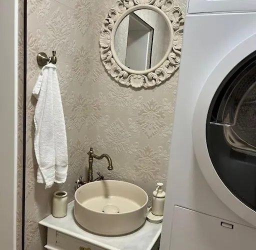 Ellie Soe Free Parking 5 Min To Metro * София